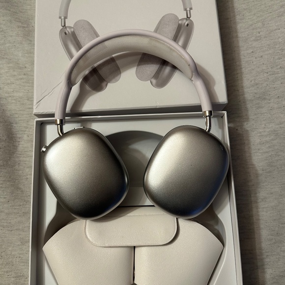 Apple AirPod max - Picture 2 of 4